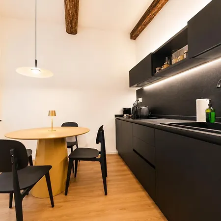 Design, Aria Condizionata ,cuore Del Centro Storico *